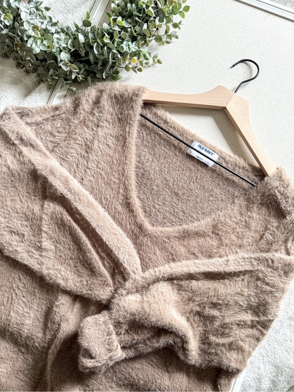Old Navy Taupe Fuzzy Knit V Neck Sweater Soft Cozy Pullover Size S